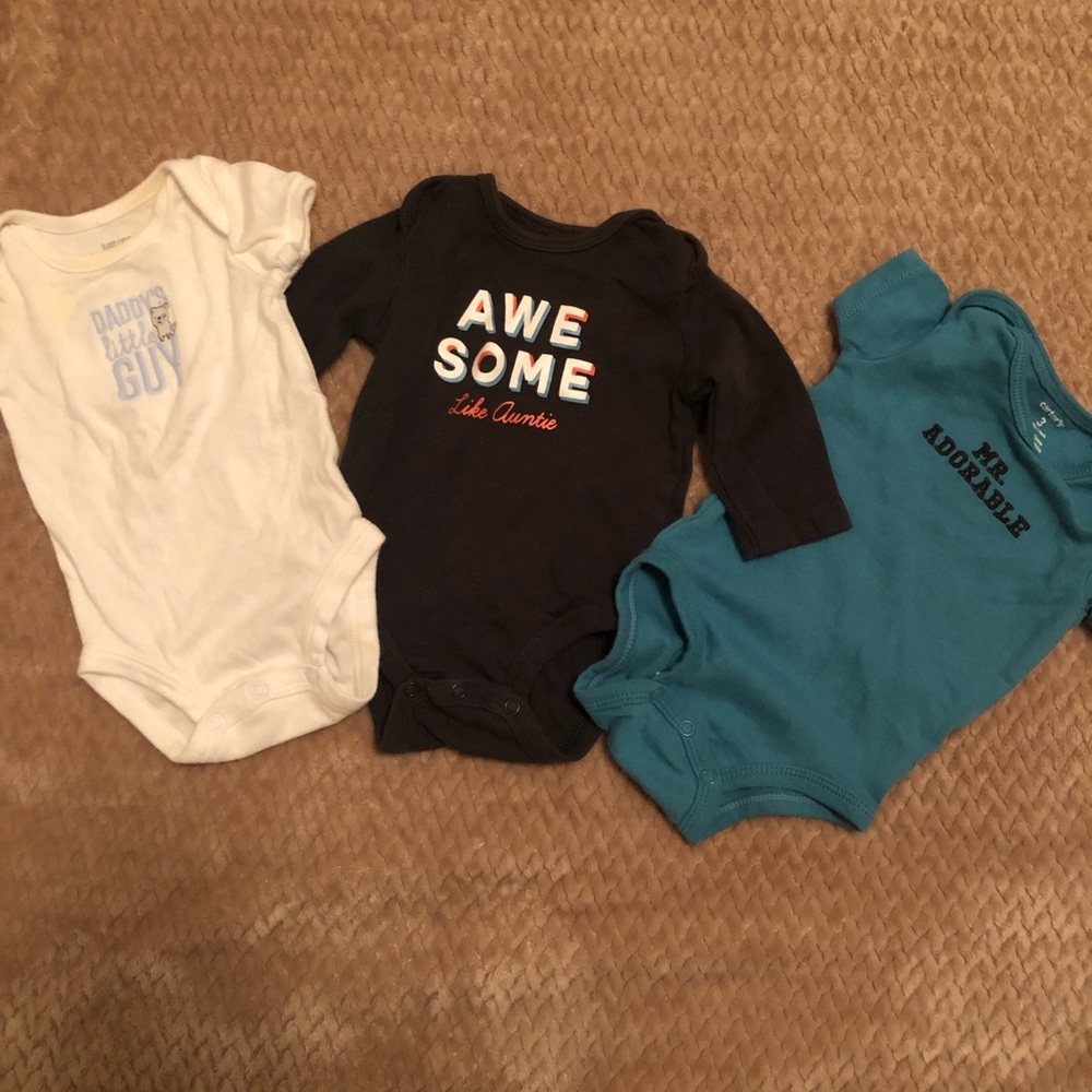 3 months graphic Tees bundle